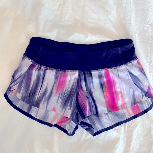 Lululemon speed short size 4 - Picture 2 of 5